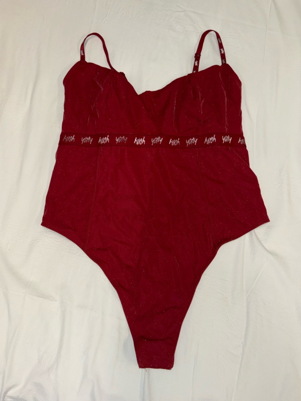 YITTY Red Logo-Detail Active Top/swimware
Fits like a med-large